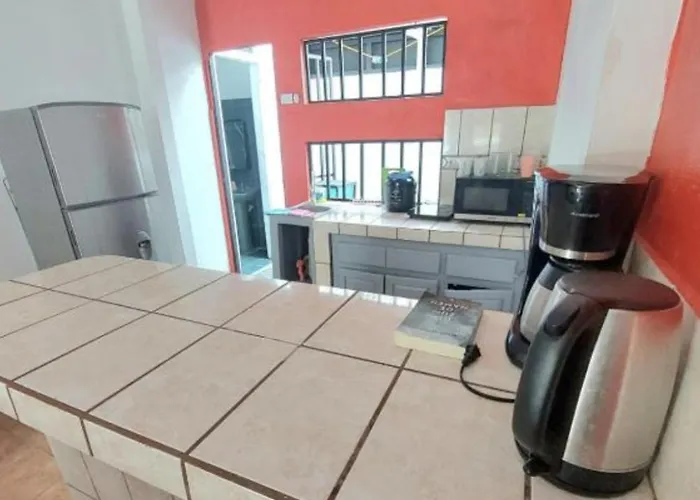 Buganvilias Quepos No. 1